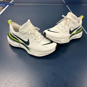 Nike Invincible Run 3